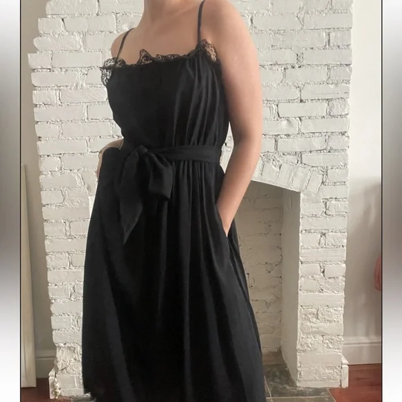 Vintage 70s LBD - Picture 4 of 10